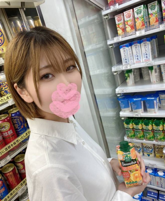 FC2-PPV-3269117 欺騙白皙苗條喫茶店看板美女、複數男人玩弄十連續中出玩法。
