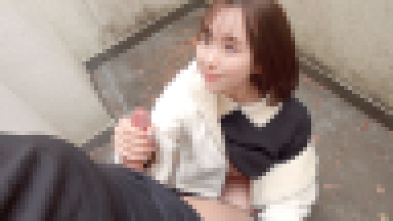FC2-PPV-4330670 可愛反差萌妹讓人想把她立即推倒中出白皙女大生