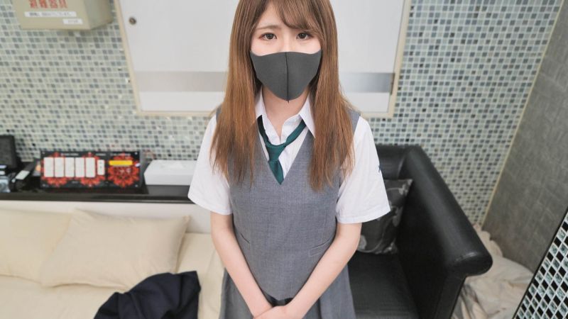 FC2-PPV-1889535 【個人攝影】紅葉18歳美腳巨乳痙攣小穴中出。【山射】
