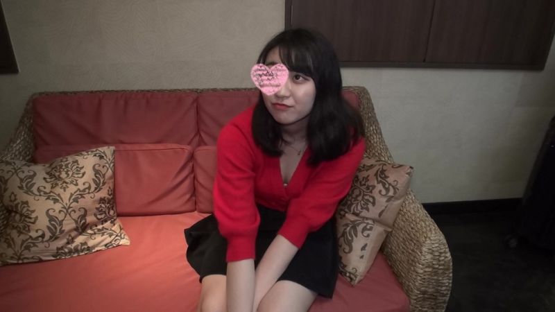 FC2-PPV-1870684 珍藏 可愛聲音無法想像的18歳。就這樣趁勢中出。