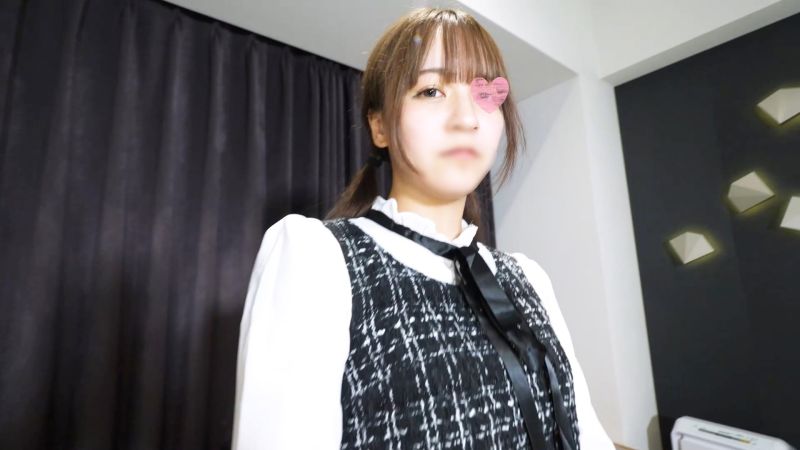 FC2-PPV-3882898 【無修正】【初拍】在學中清純雙馬尾激可愛大OO找乾爹。