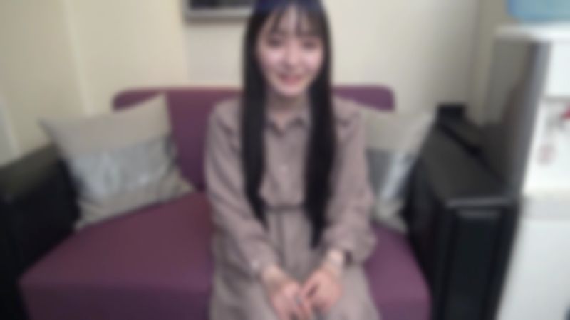 FC2-PPV-3249839 買下白皙苗條女子。無抵抗華麗身體鬼量精子中出！