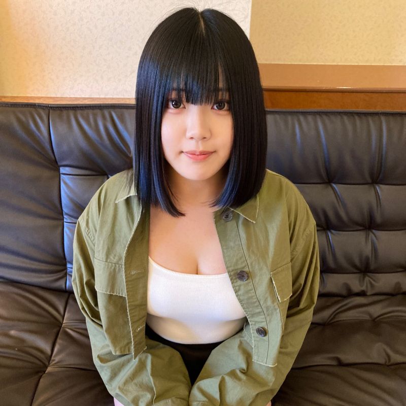 FC2-PPV-3808403 【經驗人數3人的G罩杯妹子】我、、搞不好是抖M、、