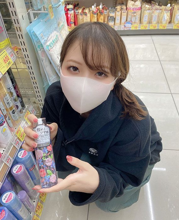 FC2-PPV-3122294 飲食店的看板娘子、被男人求愛的接待苗條美巨乳女人。
