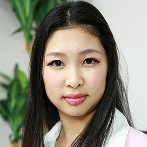 yus006 聯合企業女業務 內田凜